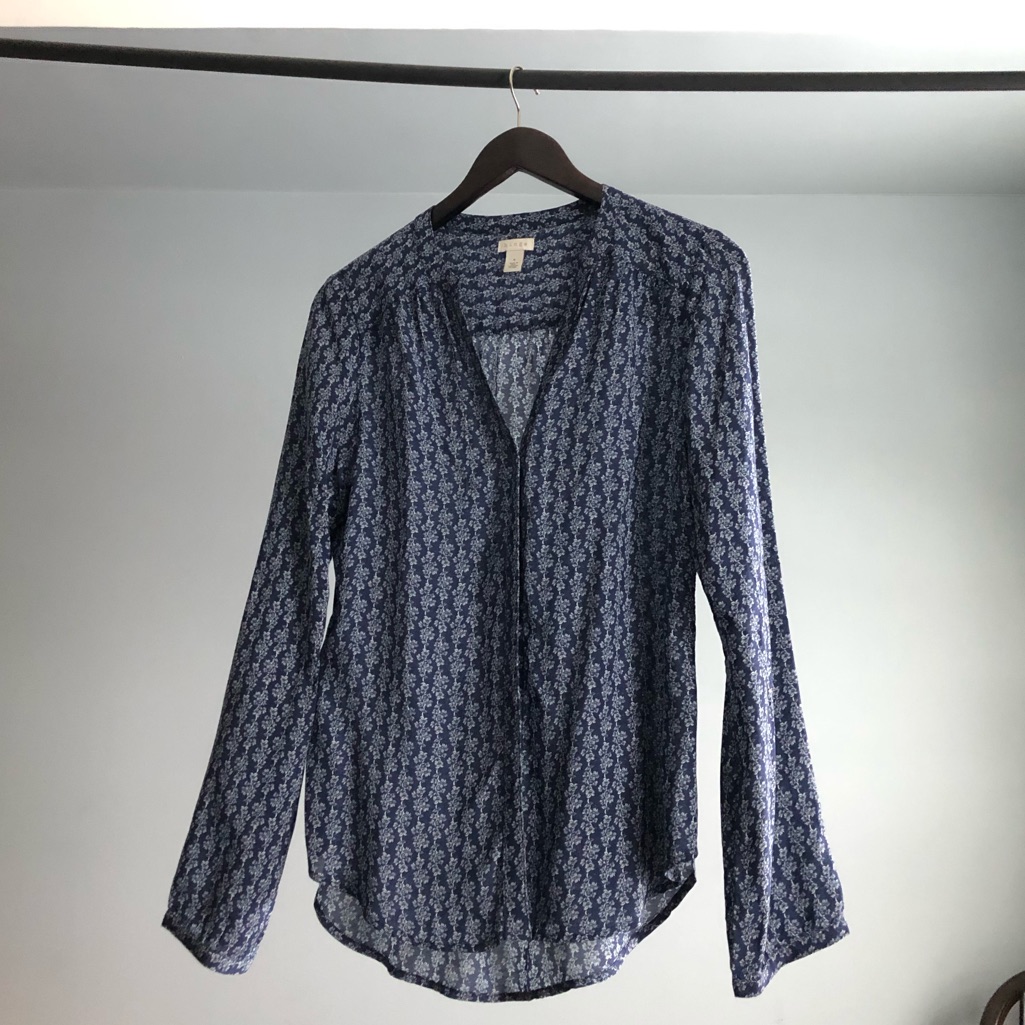 Hinge Collarless Button Down Blouse